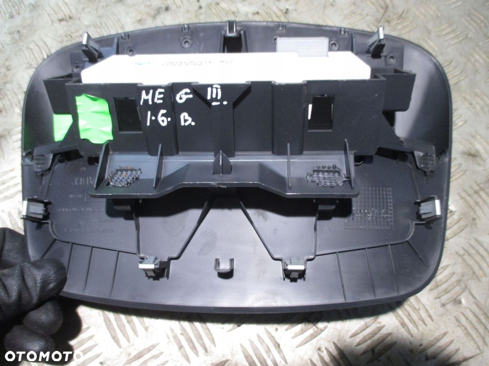 WYŚWIETLACZ RADIA RENAULT MEGANE III - 3