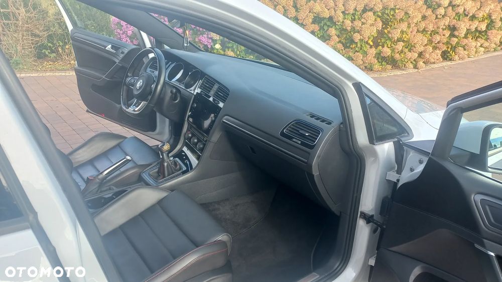 Volkswagen Golf GTI Performance BlueMotion Technology - 28