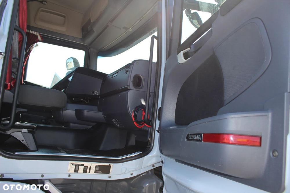 Scania R580 / V8 / XENON /RETARDER /GPS/2 ZBIORNIKI  /**SERWIS**/ IDEALNY STAN / - 25