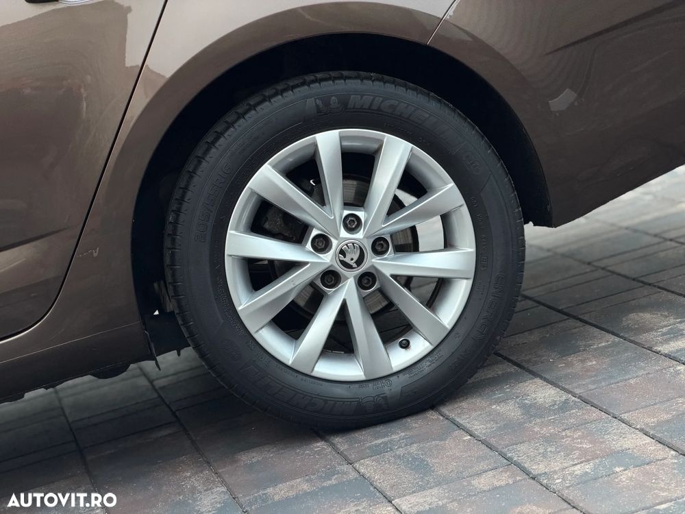 Skoda Octavia Combi 1.5 TGI G-TEC DSG Ambition - 16