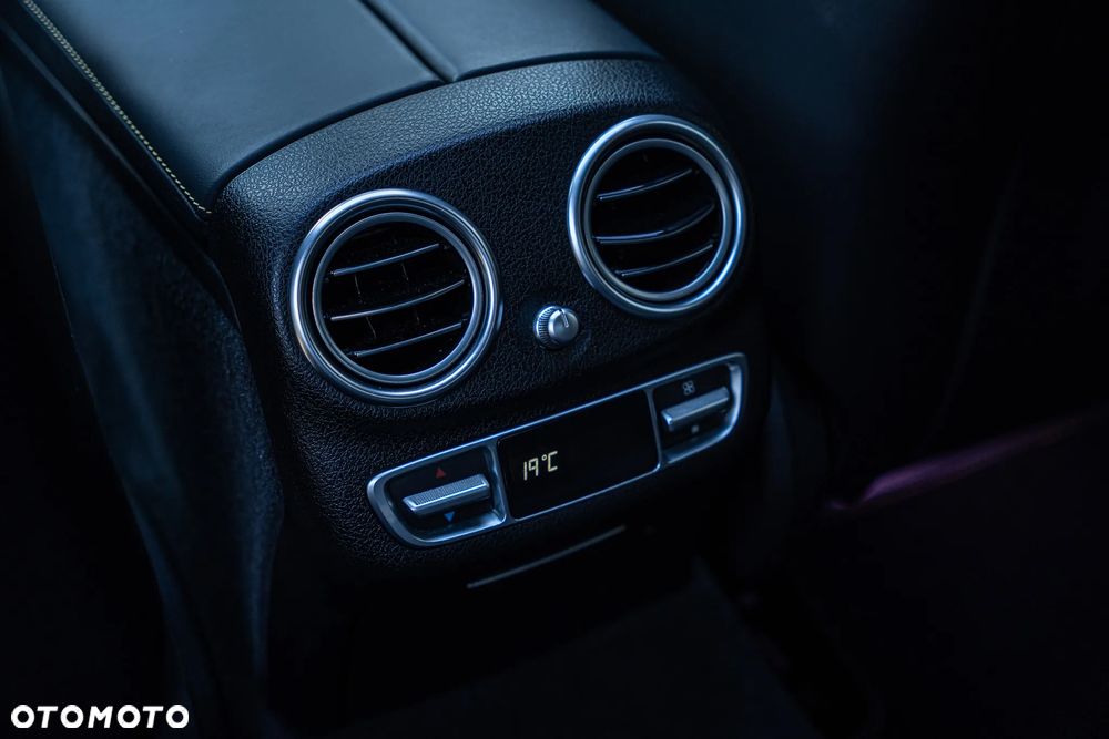 Mercedes-Benz Klasa E AMG 63 S 4-Matic+ - 18