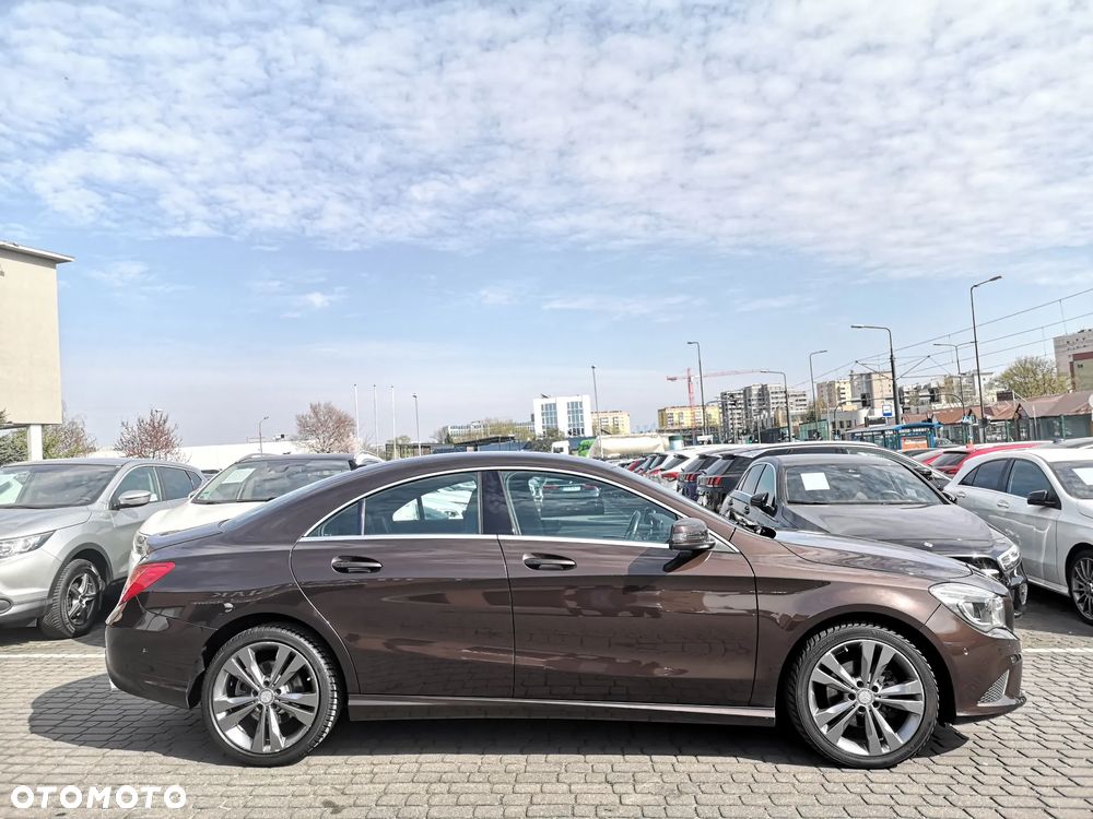 Mercedes-Benz CLA 180 d 7G-DCT Urban - 6