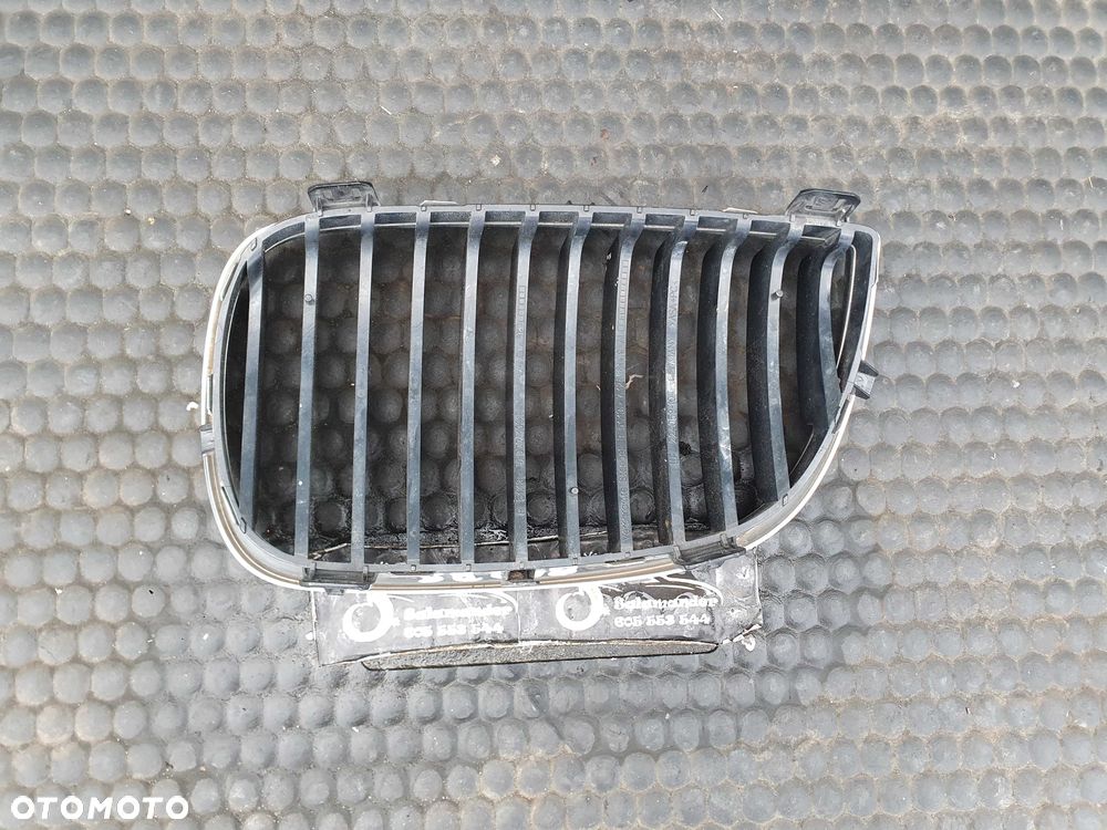 Kratka 7128613 7128614 7906809 Atrapa Nerki Nerka Gril Atrapka Zderzaka Przód M-Pakiet BMW 1 E81 E87 LCI Lift - 26