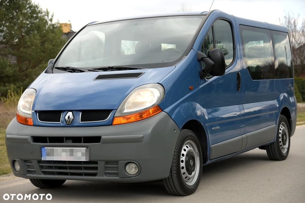 Renault Trafic - 1