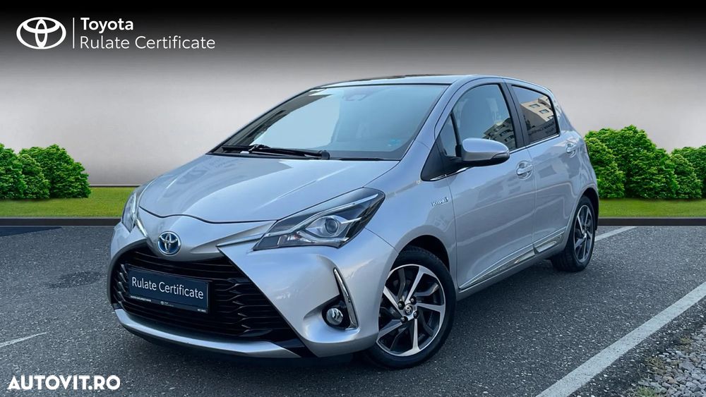 Toyota Yaris 1.5 VVT-i HSD Sol - 2