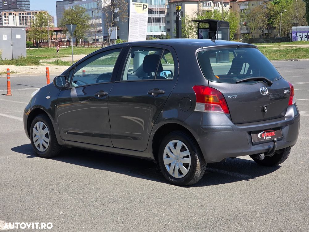 Toyota Yaris 1.0 Optimo - 4