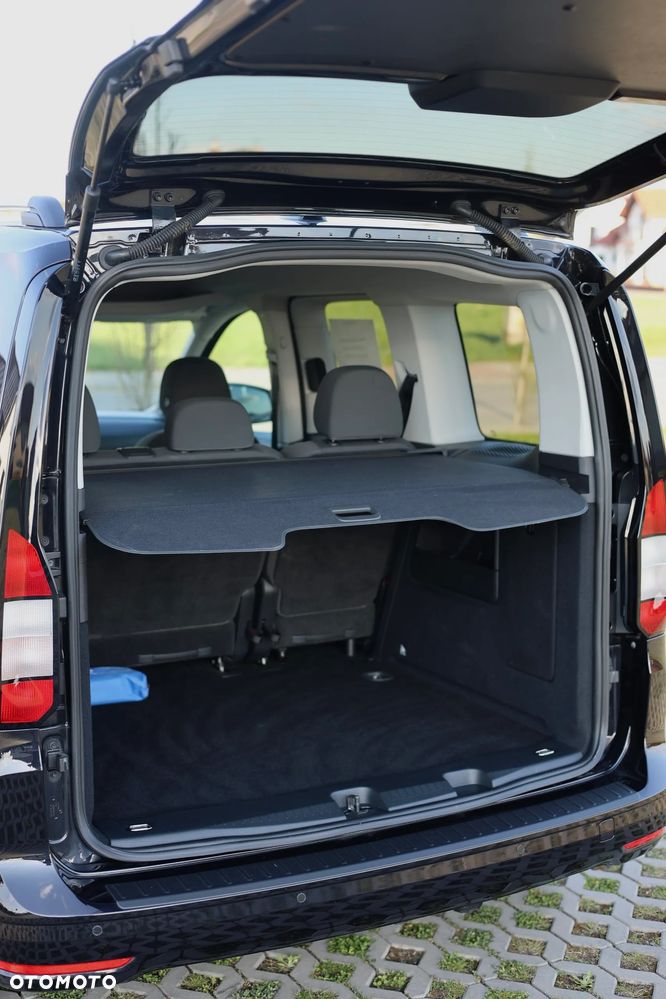 Ford Tourneo Connect 1.5 EcoBoost Titanium - 23