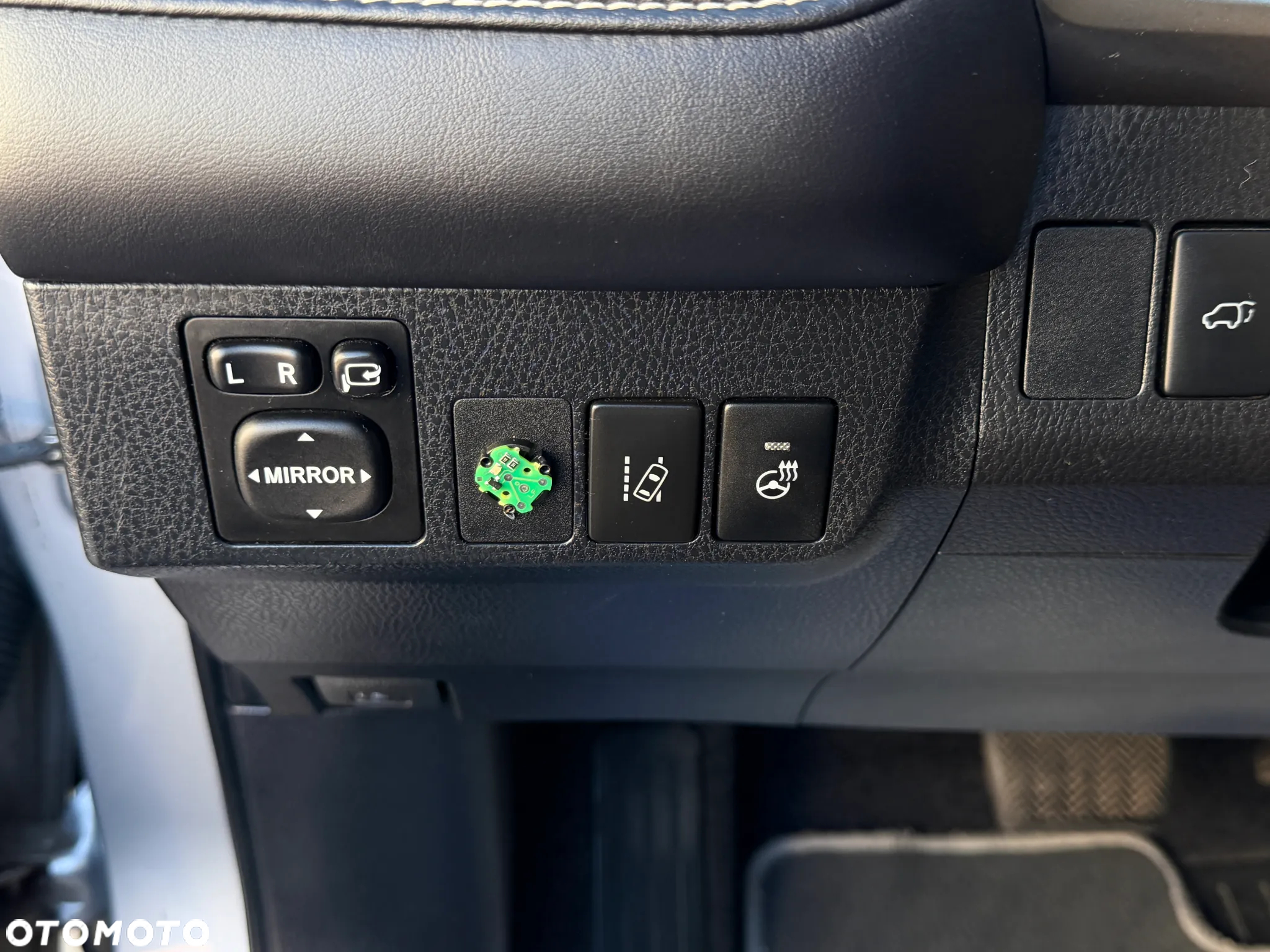 Toyota RAV4 Hybrid Selection 4x2 - 28