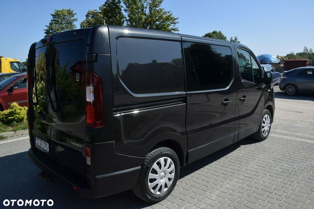 Opel Vivaro - 11