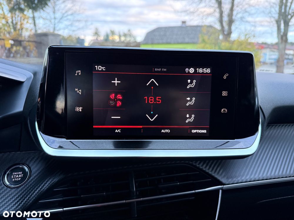 Peugeot 208 PureTech 100 EAT8 Allure - 13