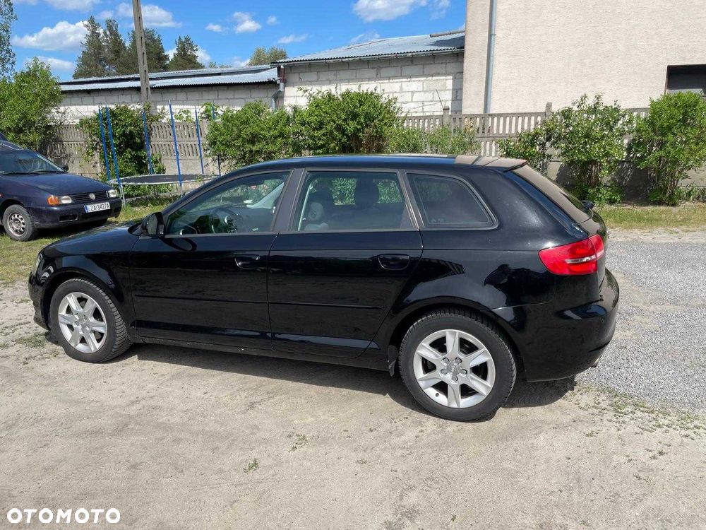 Audi A3 Sportback - 3