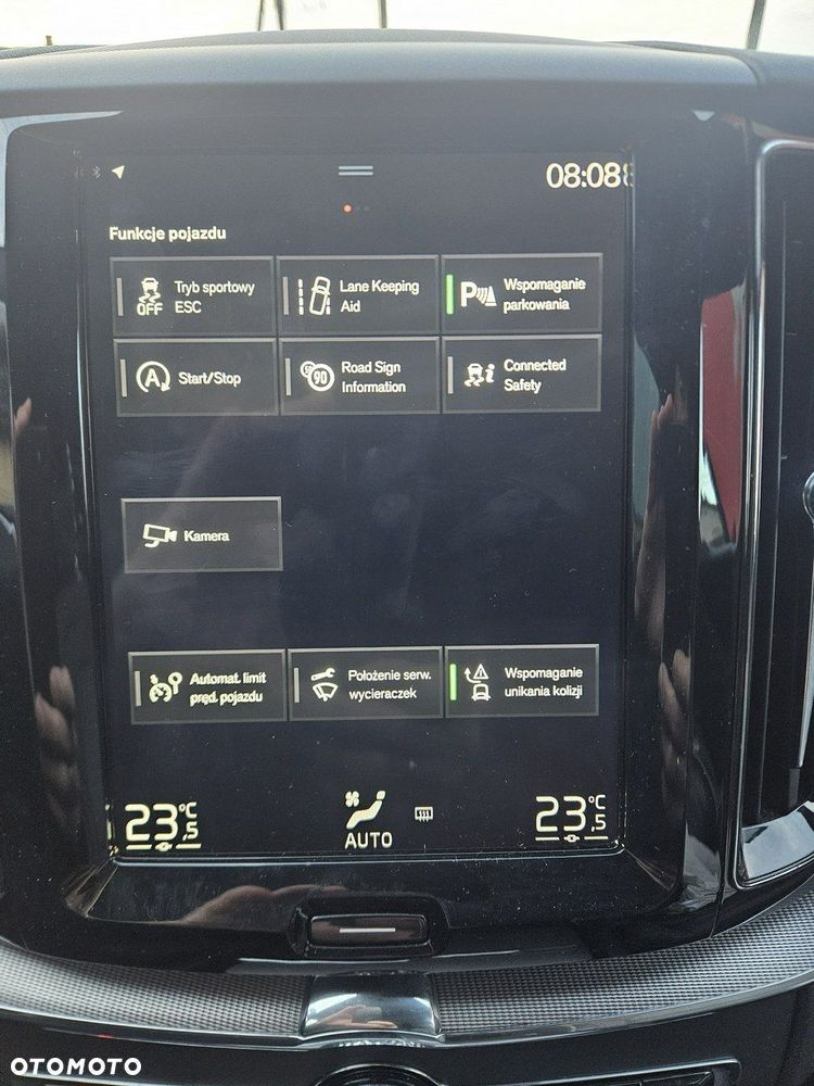 Volvo XC 60 D4 AWD R-Design - 22