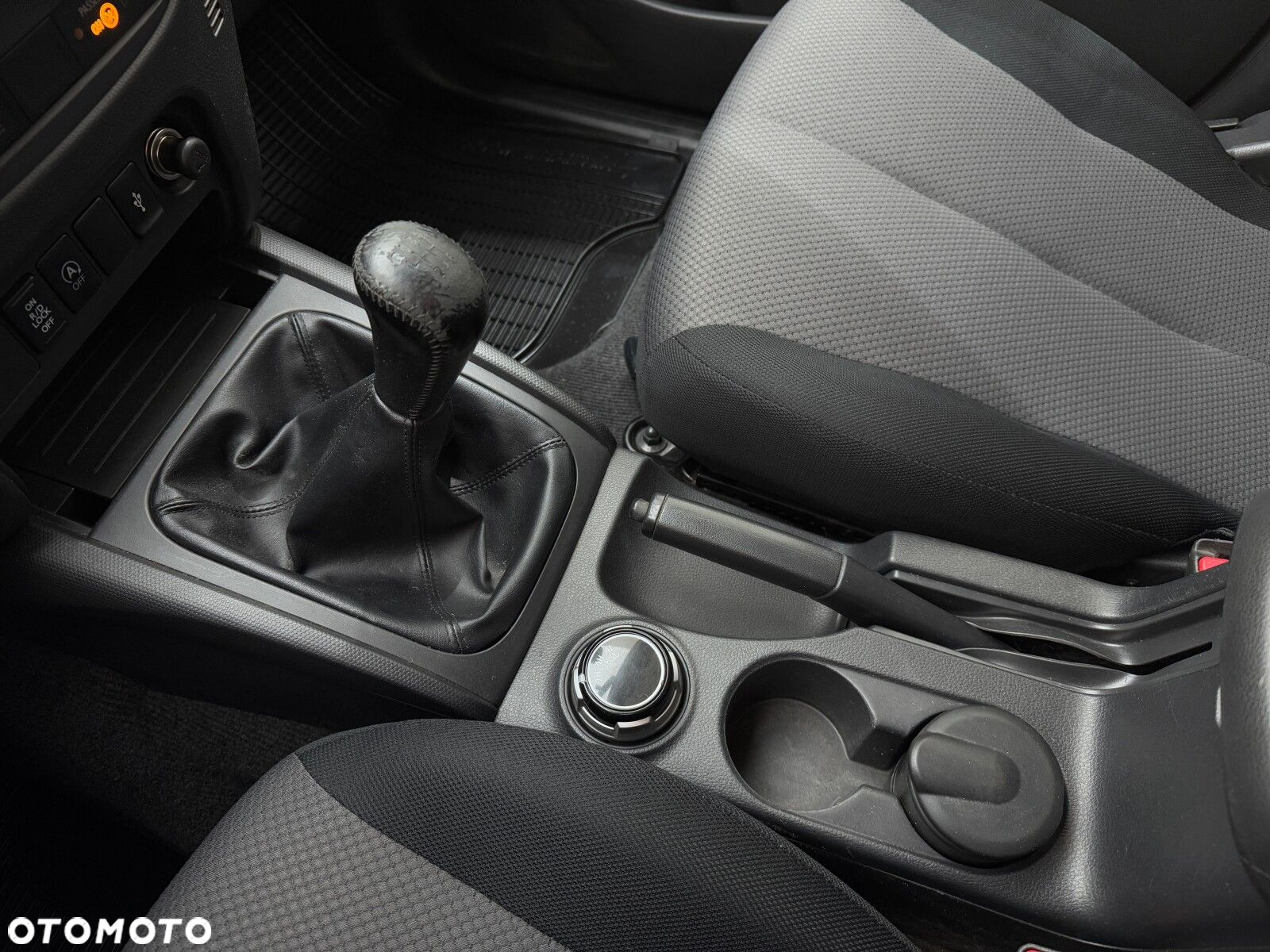 Mitsubishi L200 2.2 d DC Invite - 27