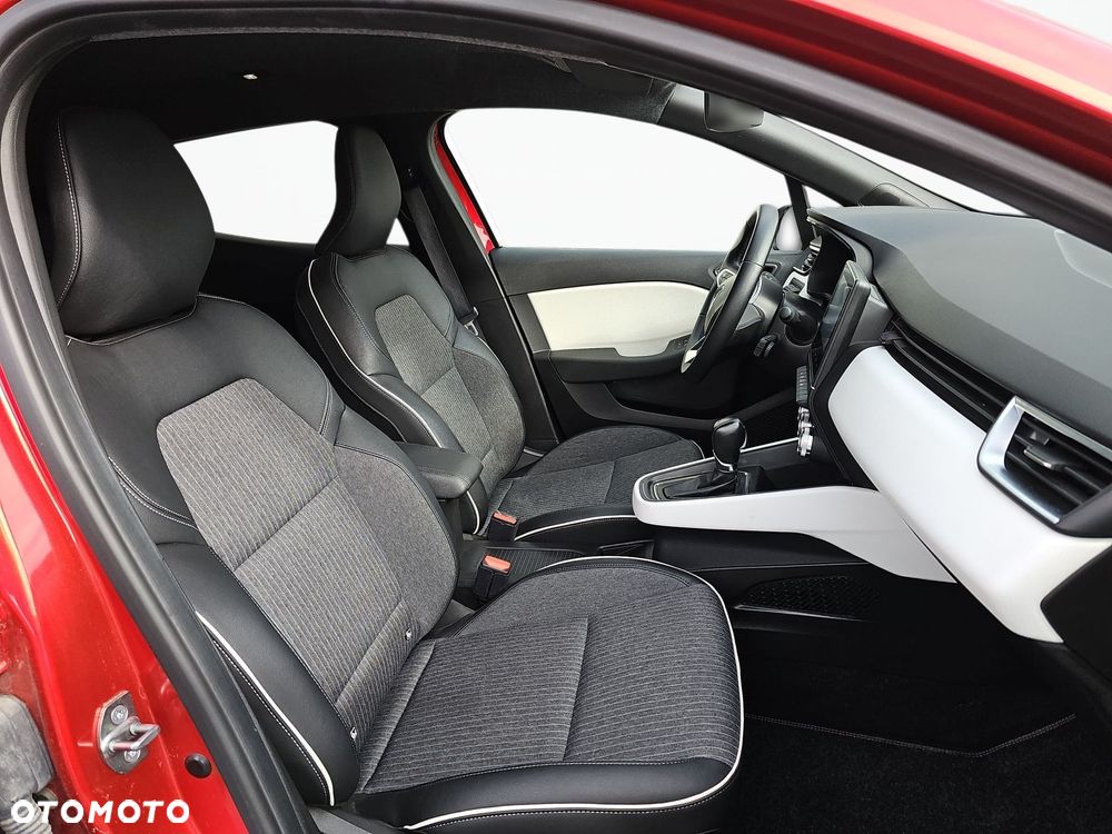Renault Clio E-TECH 140 INTENS - 17