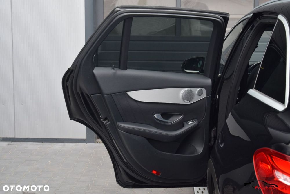 Mercedes-Benz GLC - 19