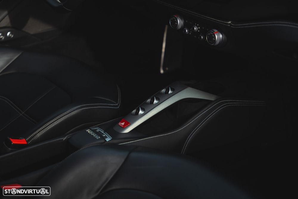 Ferrari 488 GTB - 33