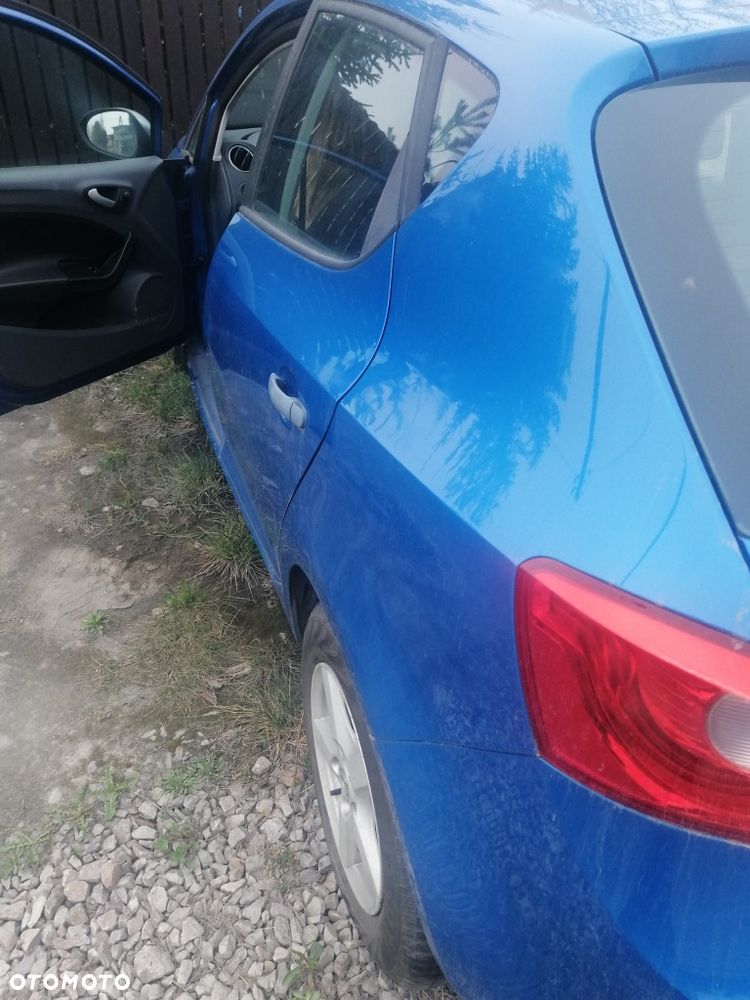 Seat Ibiza 2012 photo 2