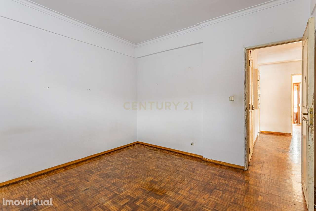 Apartamento T3 para Recuperação em Póvoa de Santo Adrião - Grande imagem: 4/23