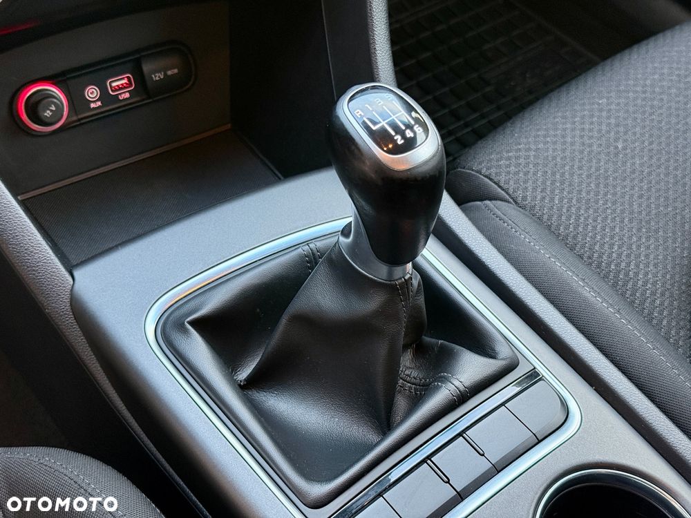 Kia Optima 2.0 M - 36