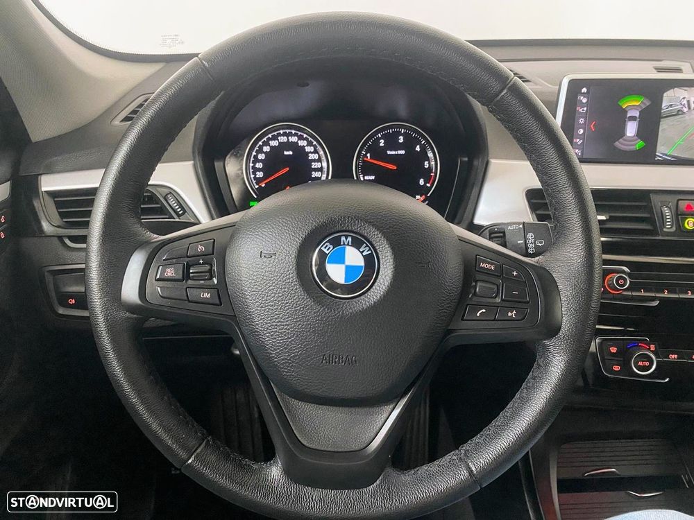 BMW X1 18 d sDrive Auto - 22