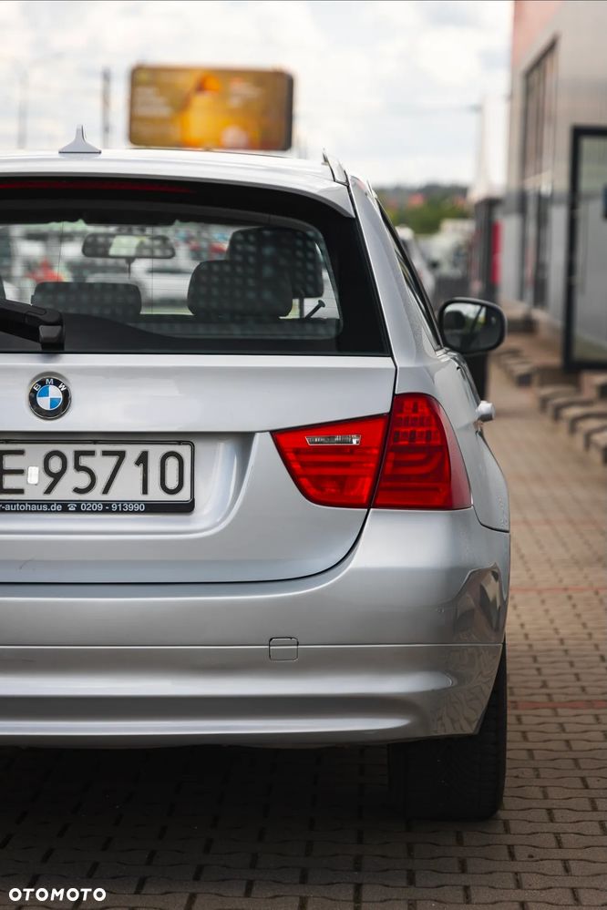 BMW Seria 3 320d - 8