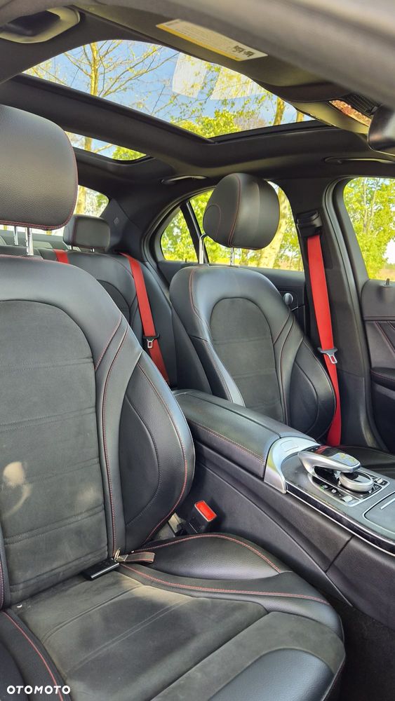 Mercedes-Benz Klasa C AMG 43 4Matic 9G-TRONIC - 29
