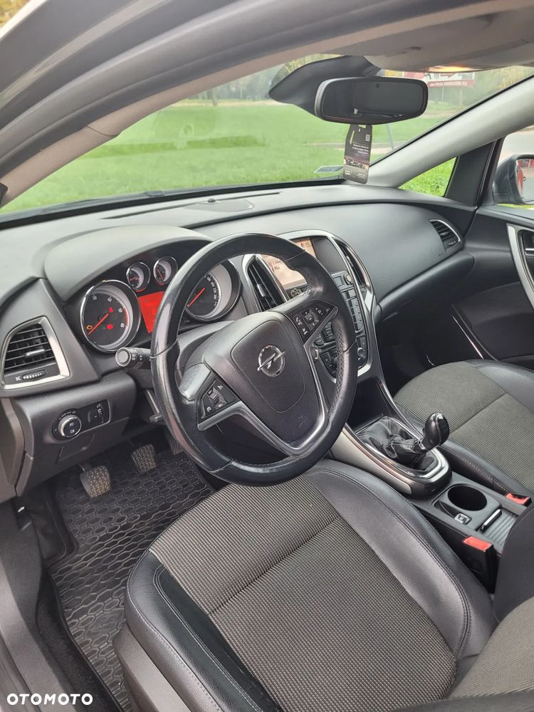Opel Astra 1.7 CDTI DPF Cosmo - 14