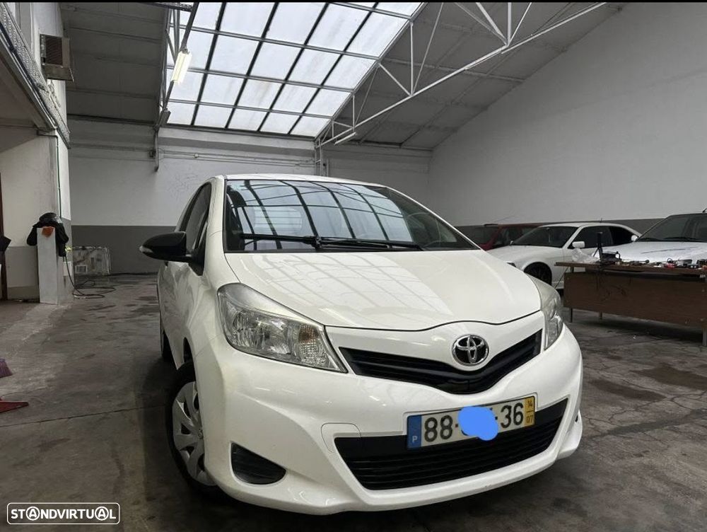 Toyota Yaris 1.4 D-4D ACtive - 5