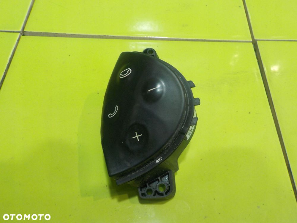 MERCEDES E W211 04r przelacznik kierownicy multifikacja A2118206110 - 2