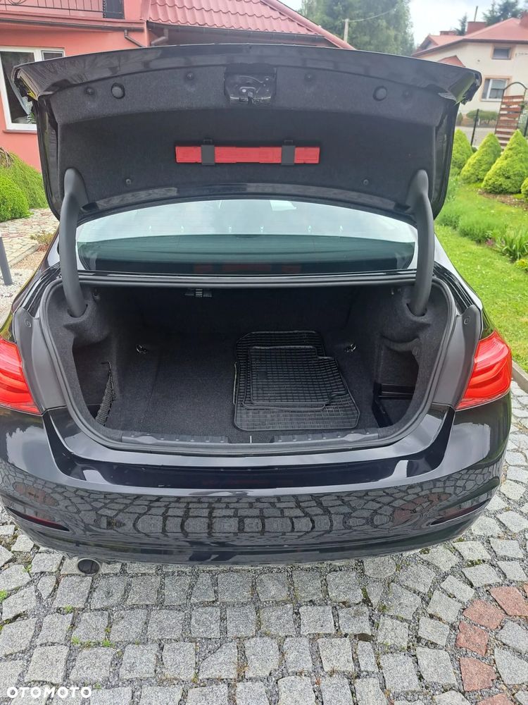 BMW Seria 3 316d - 11