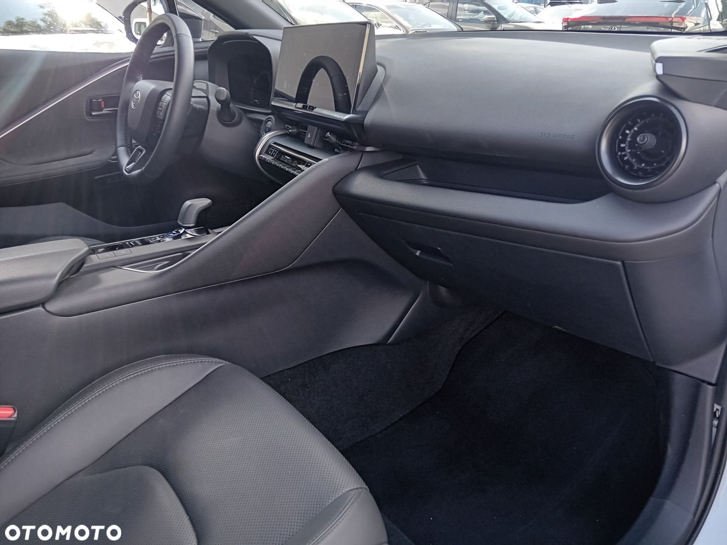 Toyota C-HR - 6
