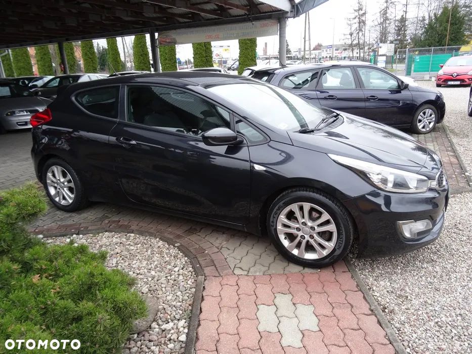Kia ProCeed Pro_cee'd 1.6 GDI L - 4