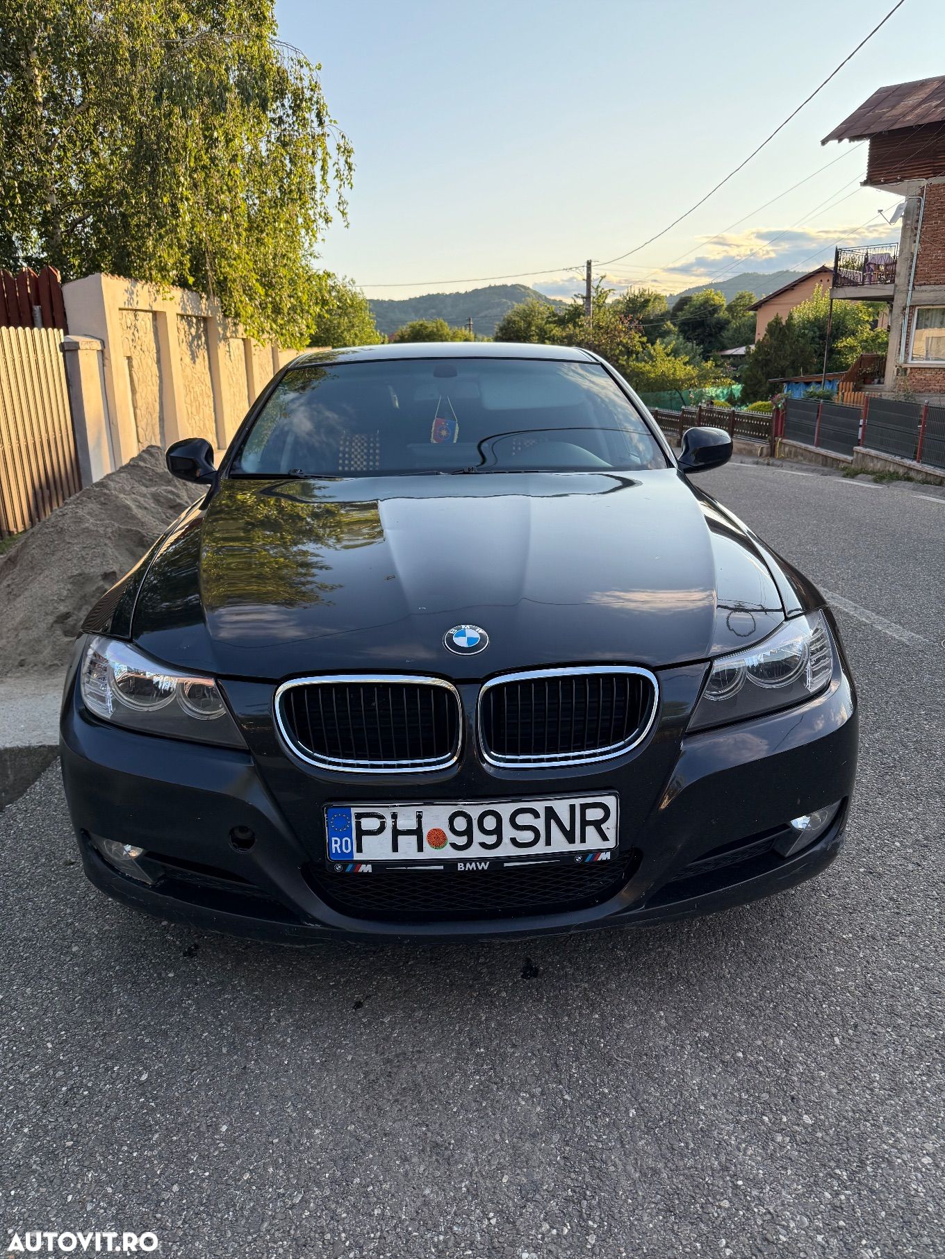 BMW Seria 3 318d - 1