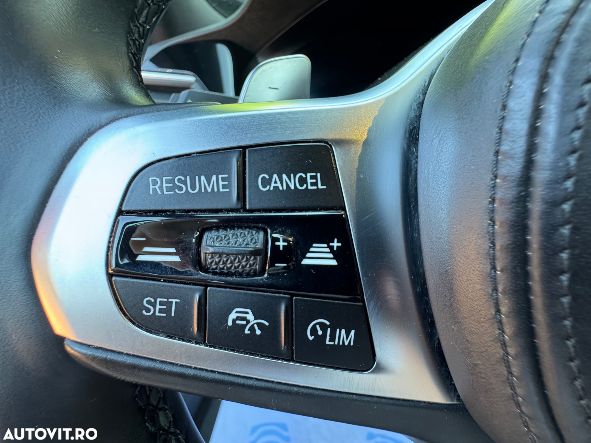 BMW Seria 3 330e Aut. M Sport - 23