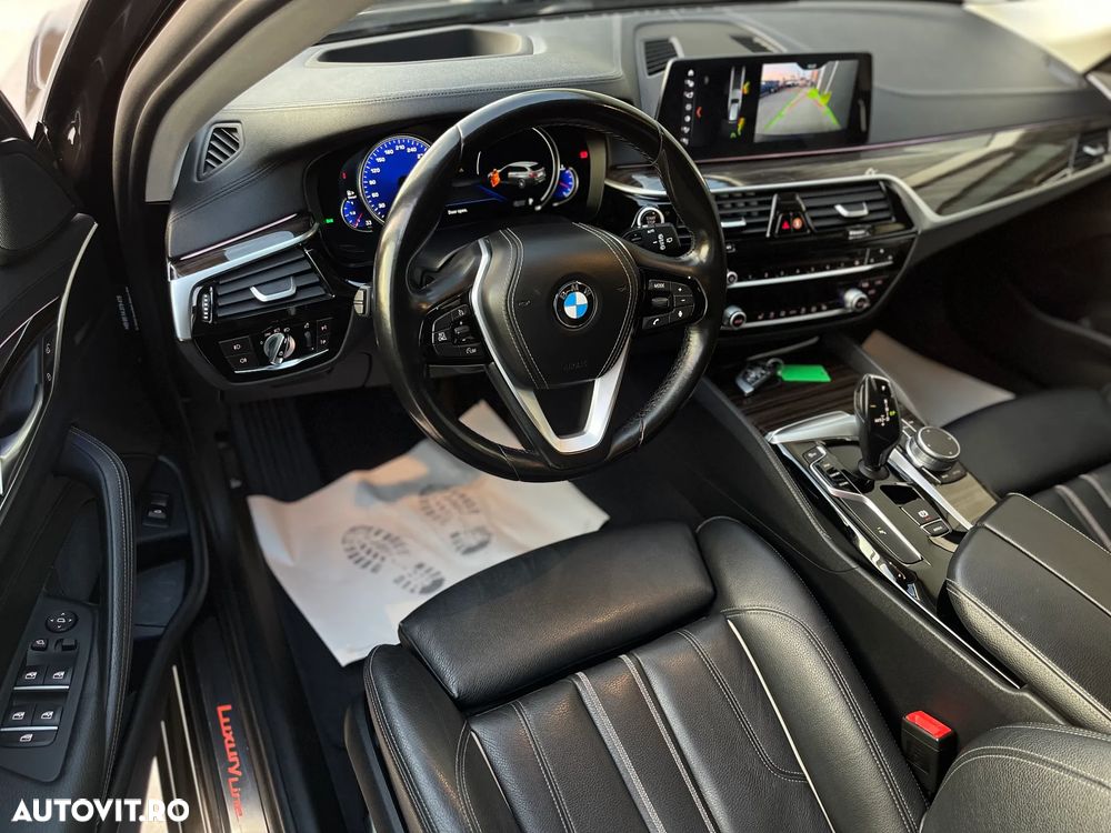 BMW Seria 5 520d xDrive Aut. Luxury Line - 11