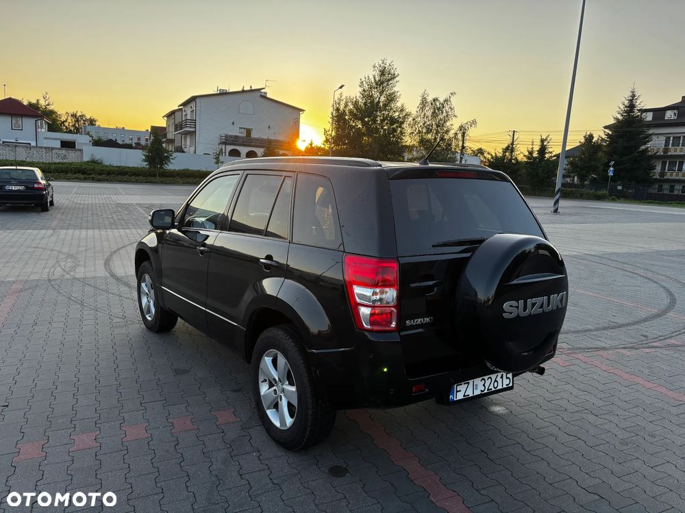 Suzuki Grand Vitara 2.4 Premium EU5 - 6