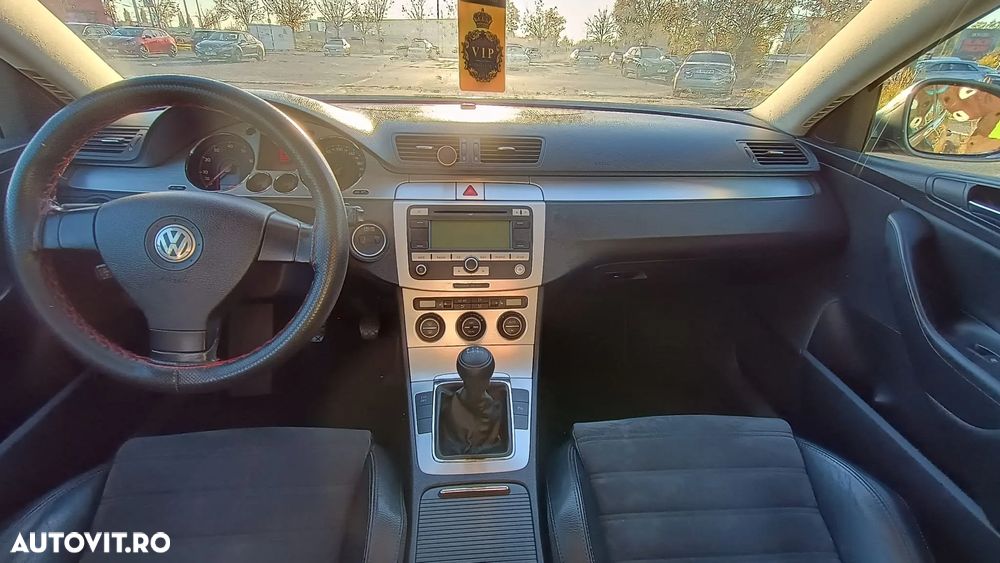 Volkswagen Passat - 14