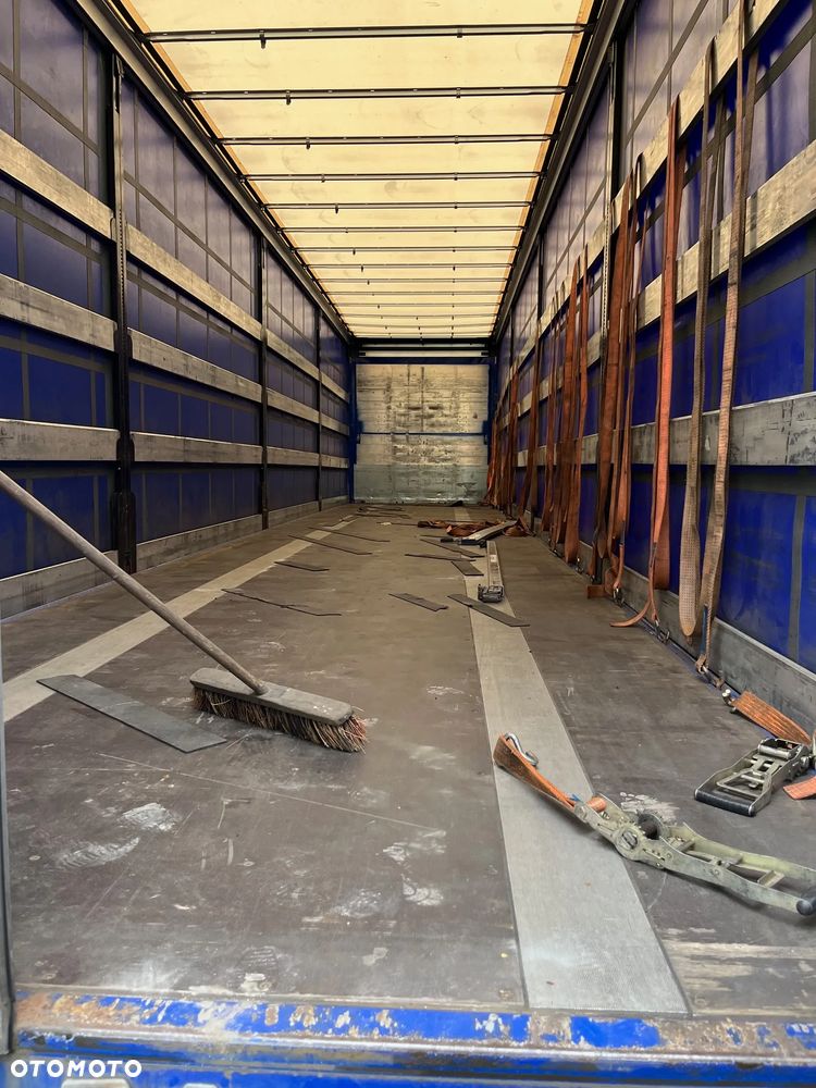 Schwarzmuller Standard SAF 300 000 km  5910 kg - 8