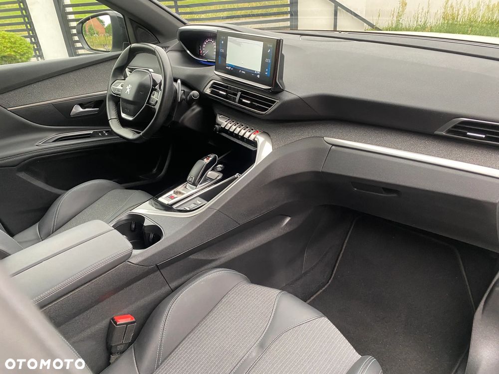 Peugeot 3008 1.2 PureTech GPF Allure S&S EAT8 - 18