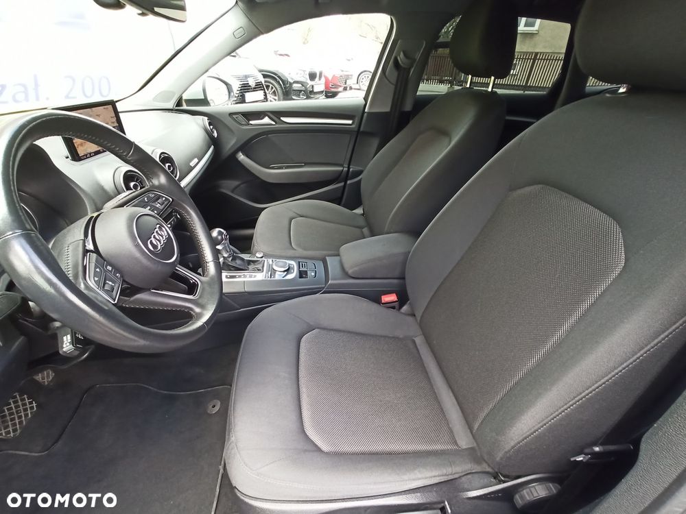 Audi A3 Sportback - 8