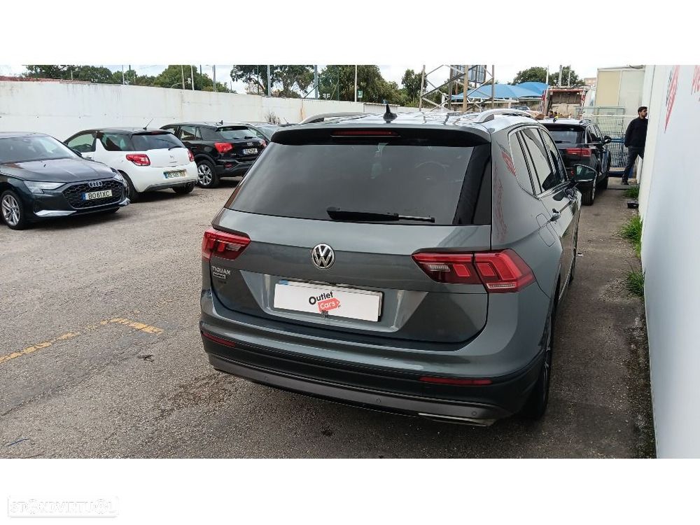 VW Tiguan Allspace 2.0 TDI Confortline DSG - 8