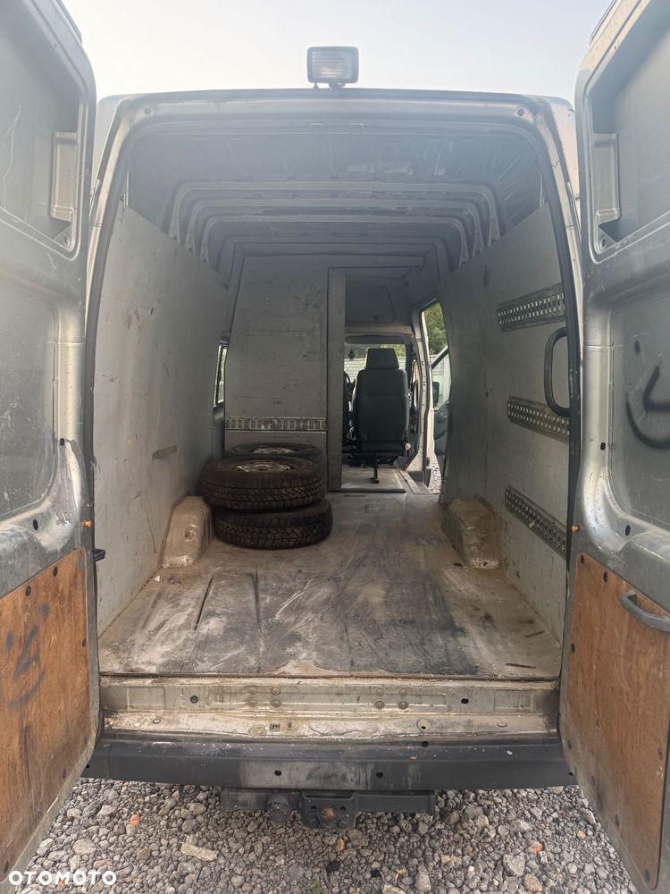 Ford Transit - 12
