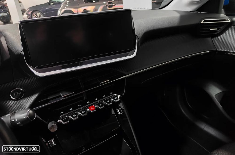 Peugeot 208 1.2 PureTech Allure EAT8 - 40