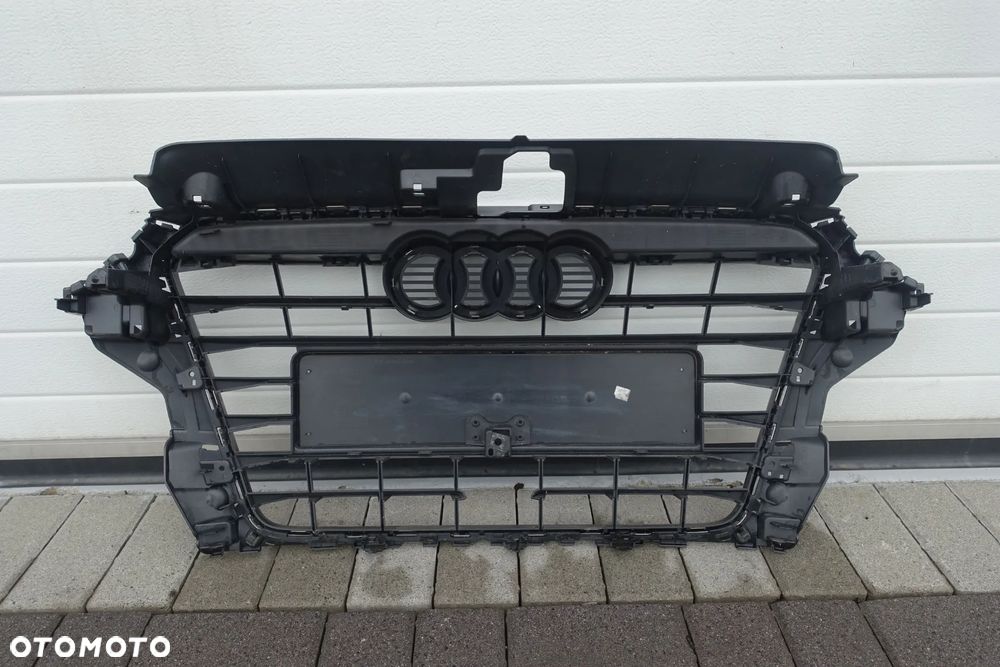 ATRAPA GRILL AUDI A3 8V3 13-15r.  Sline RADAR - 2