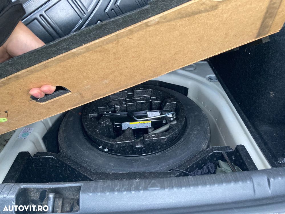 Skoda RAPID 1.4 TDI DSG Style - 11