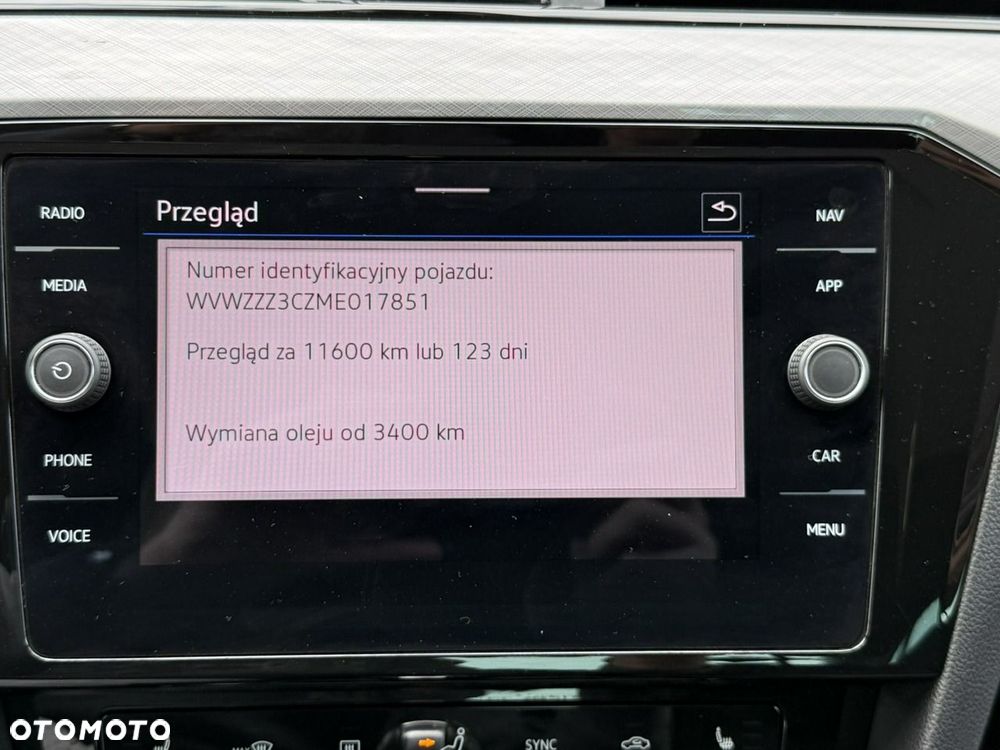 Volkswagen Passat 2.0 TDI EVO Business DSG - 27