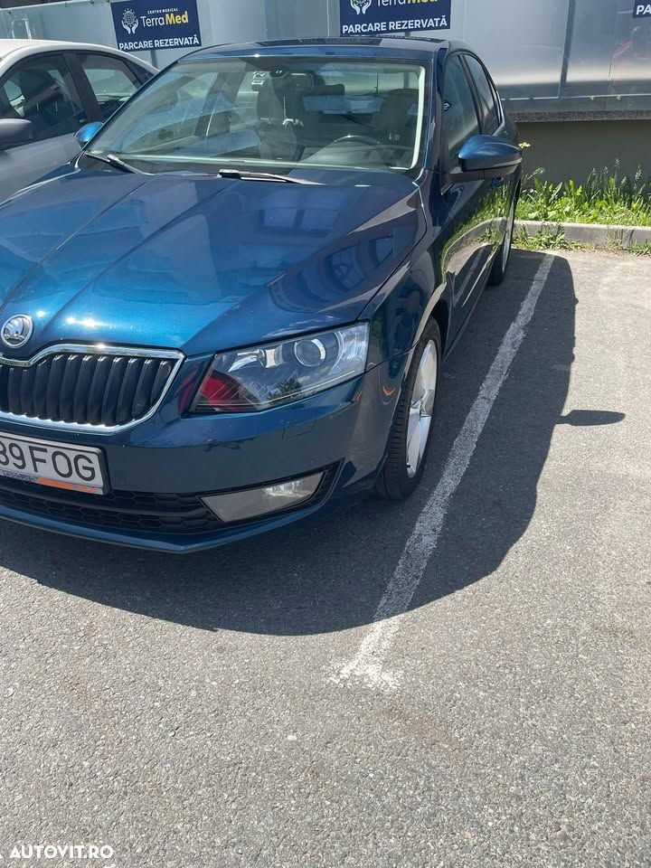 Skoda Octavia - 2
