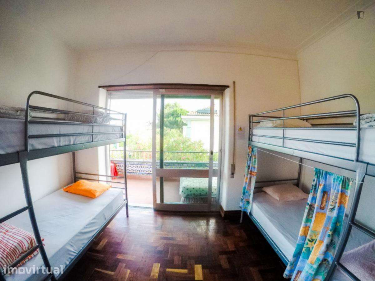 Cama - localizado em Carcavelos Lisbon - Grande imagem: 3/10