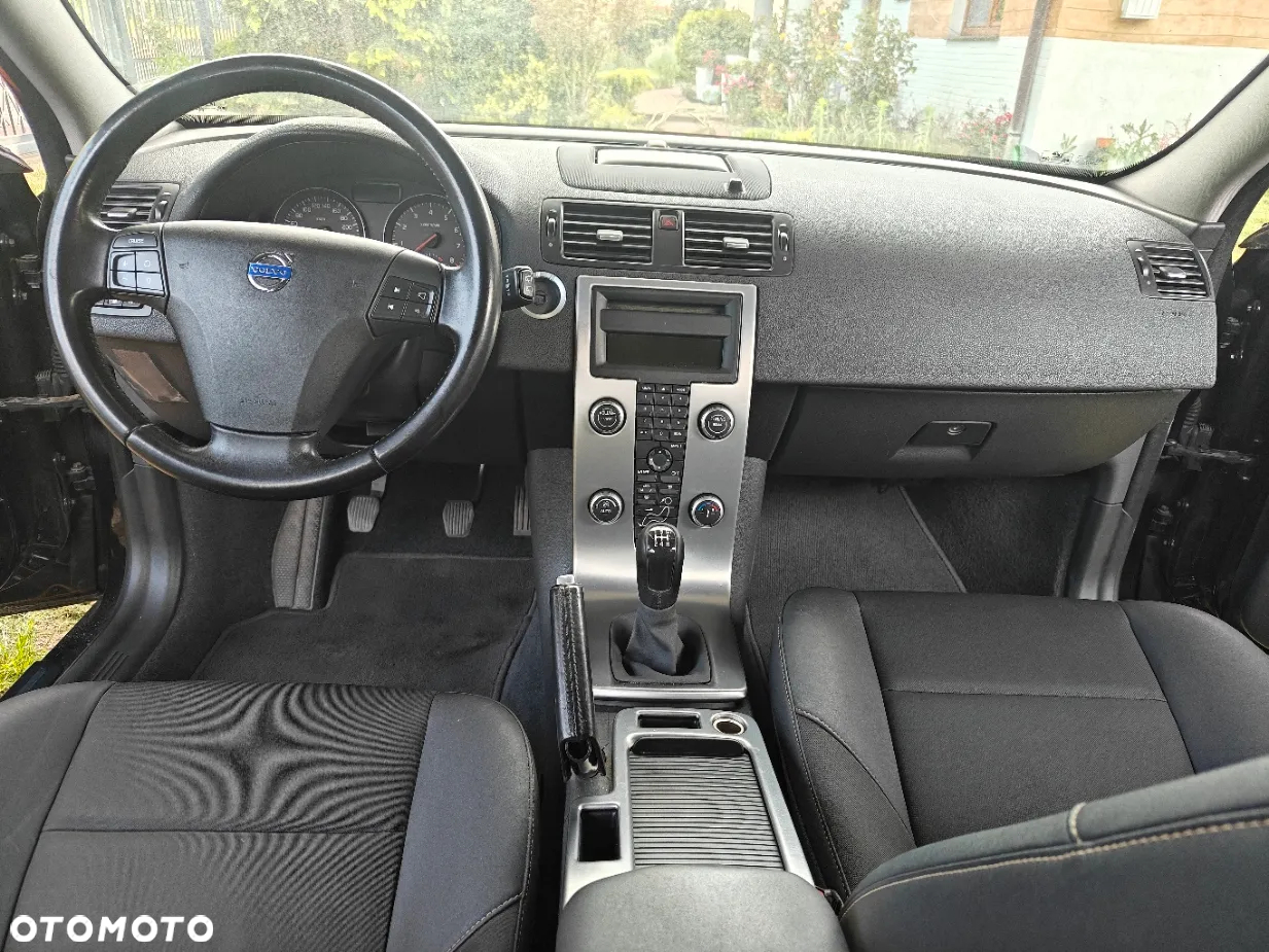 Volvo V50 1.8 - 10