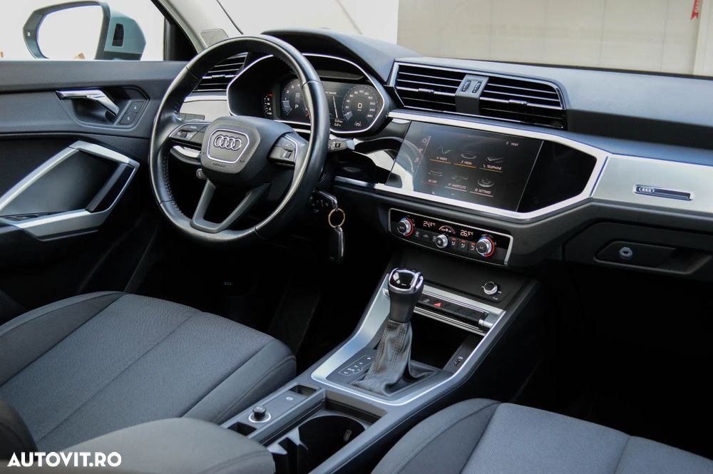 Audi Q3 35 TFSI Sportback S tronic - 4